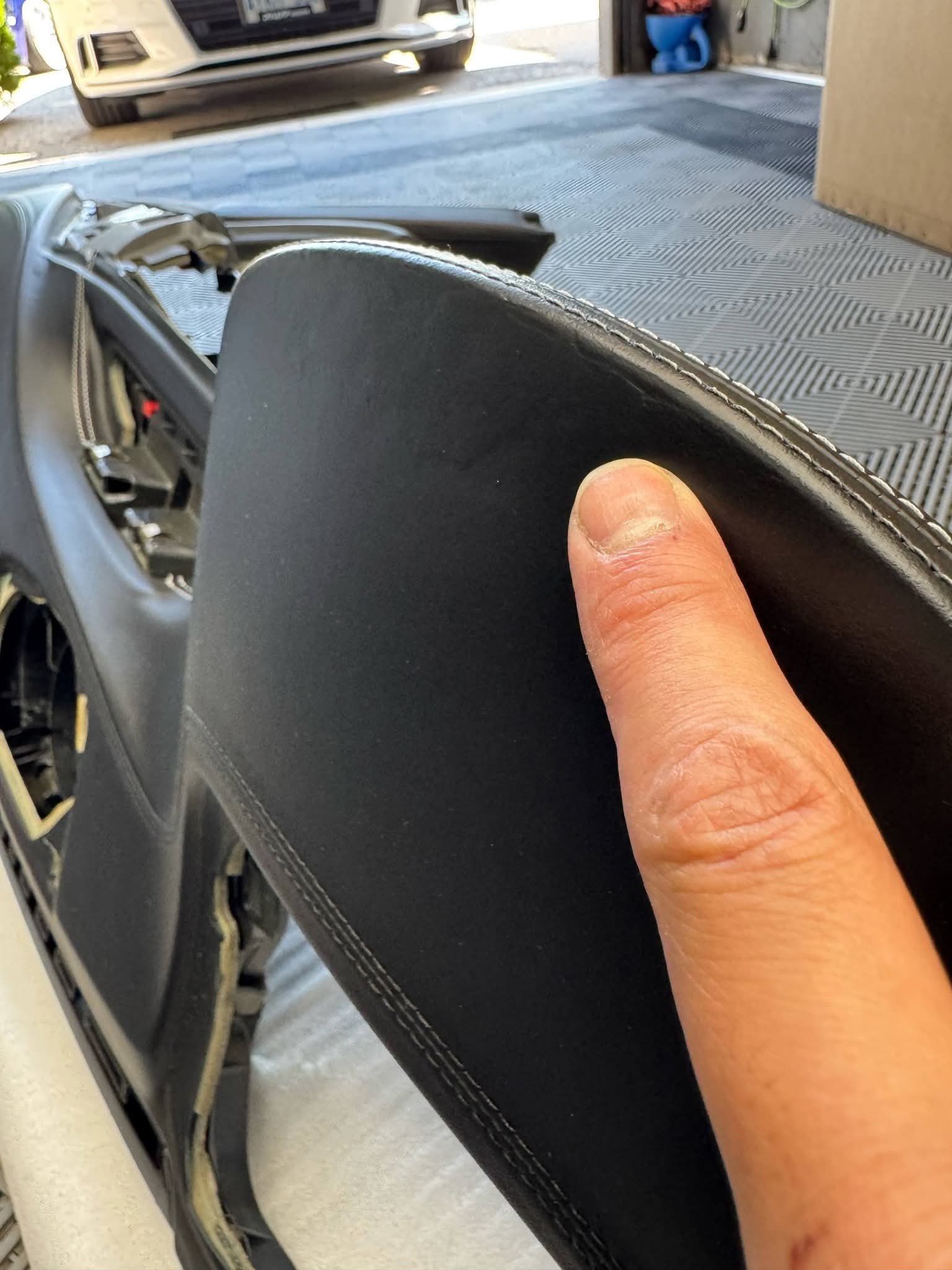 OEM BMW F80 M3 Dash (individual full leather) - Image 2