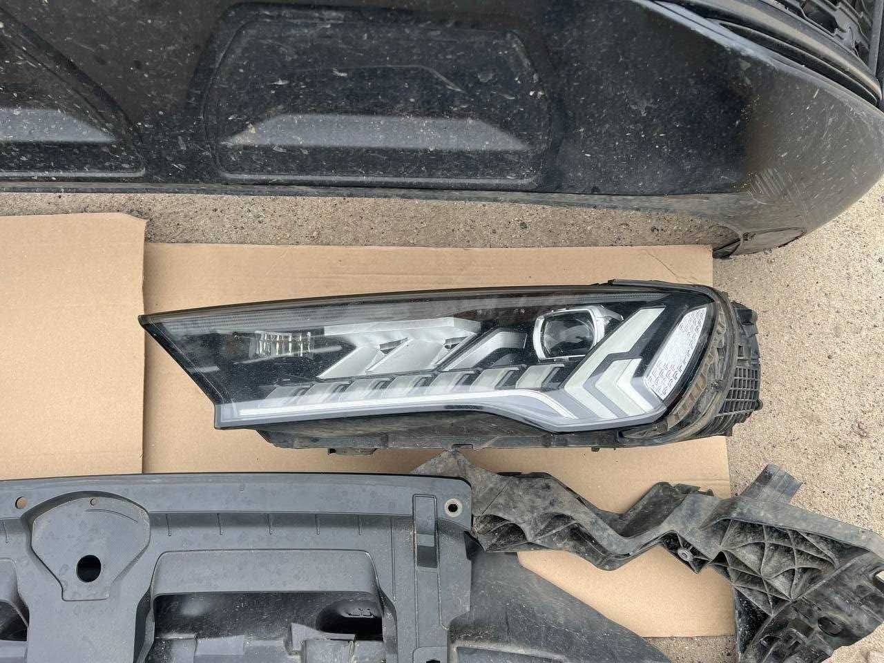 Bumper Audi Q7 4m0 Headlights Audi ku7 4m0 Headlight Grille Taillights Sline Sline $2,600 - Image 7
