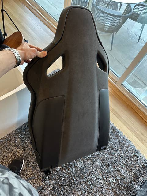Gen 1 Audi R8 Wingback Seats Diamond Stitched Alcantara - Image 6