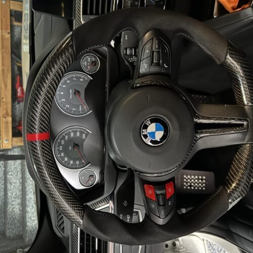 F8X Alcantara/Carbon Fiber Steering Wheel Setup
