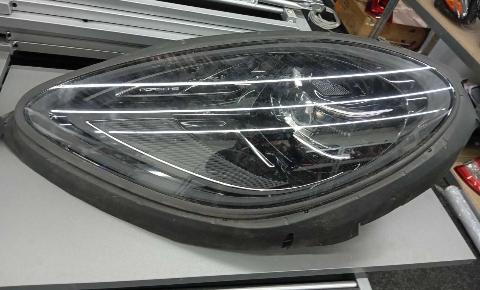 Porsche Macan headlights - Image 2